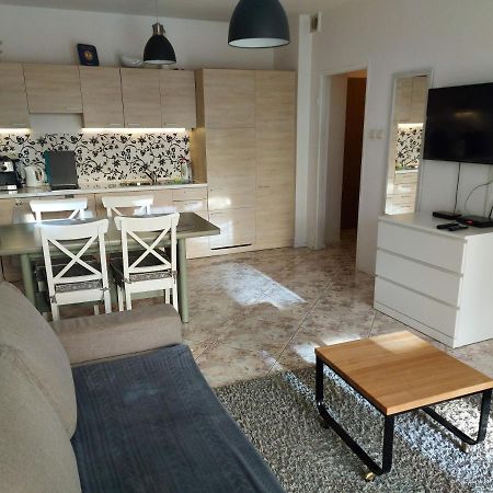Apartament Portowy Z Garazem, Ul Towarowa Kolberg Exterior foto